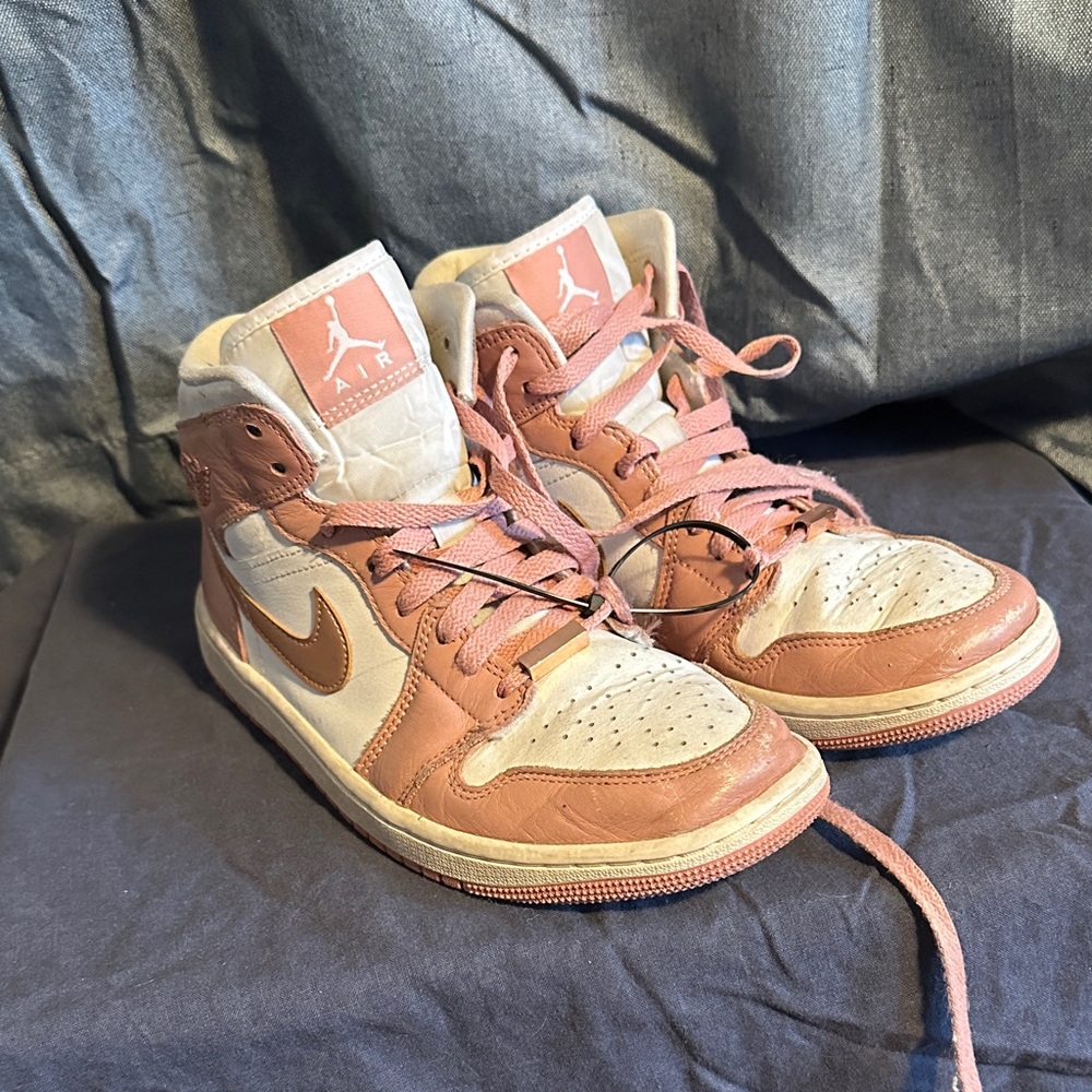Jordan High-Top Sneakers in Red Stardust